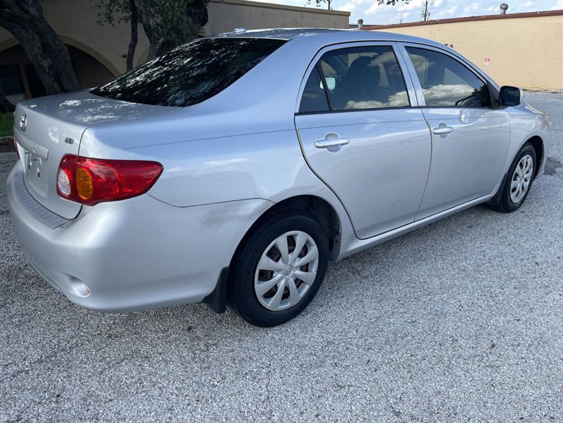 Used 2009 Toyota Corolla LE FWD image 7