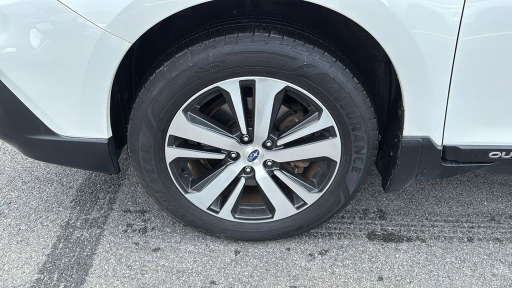 Used 2019 Subaru Outback 3.6R Limited image 10