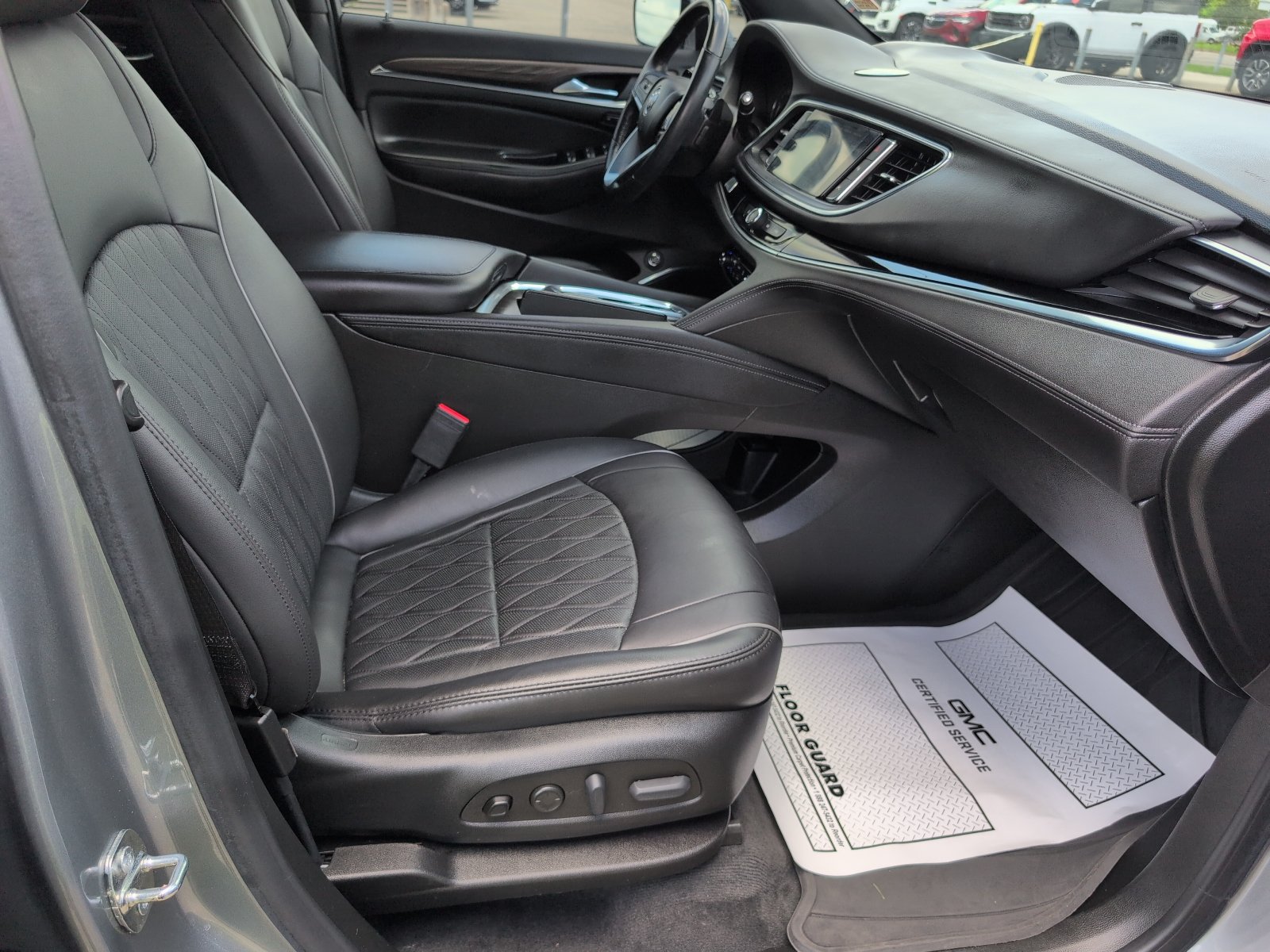 Used 2023 Buick Enclave Avenir w/ Trailering Package, 5000 lbs. FWD image 11