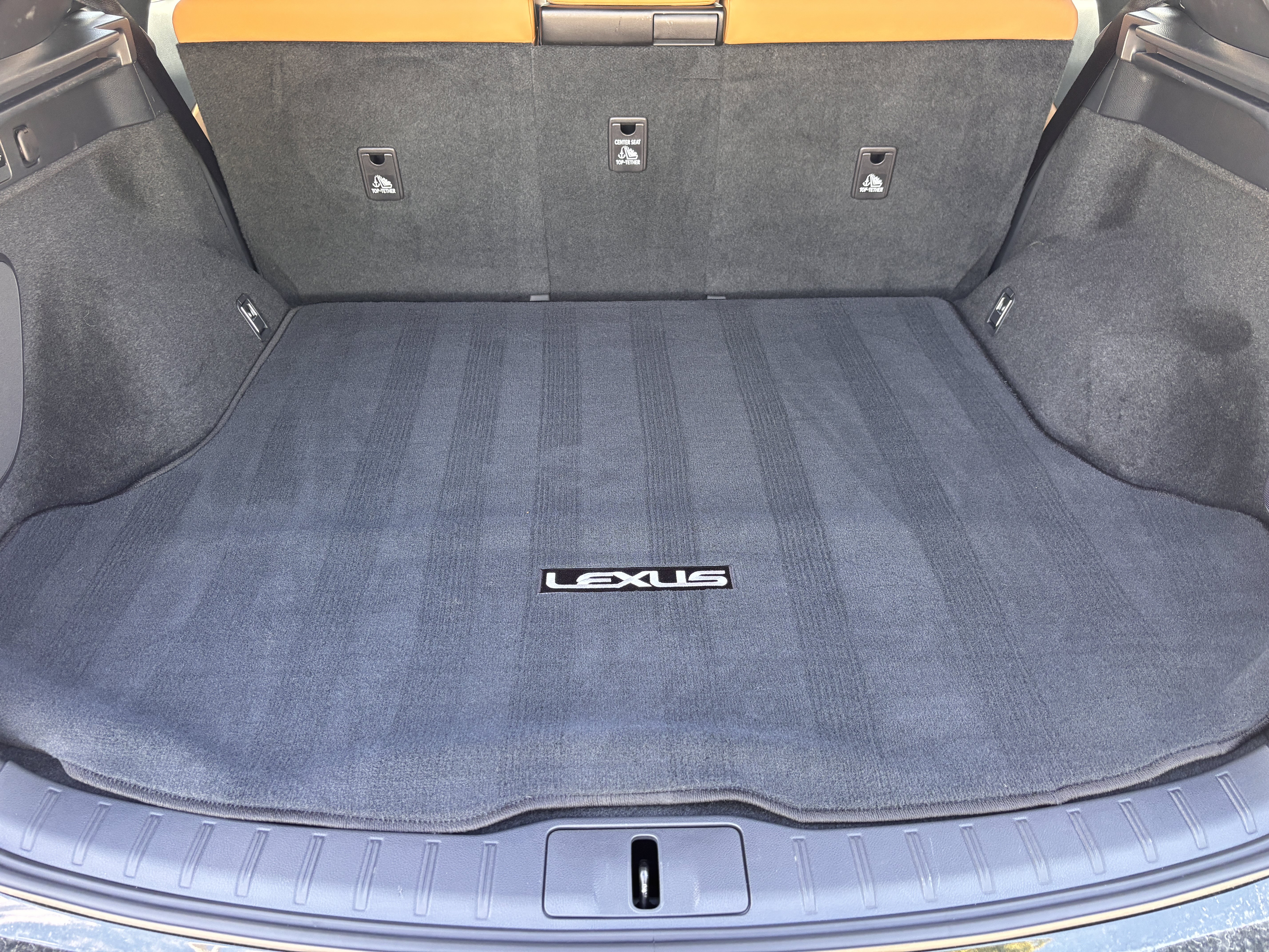 Used 2026 Lexus RX 350 Premium w/ Accessory Package (Z1) FWD image 36