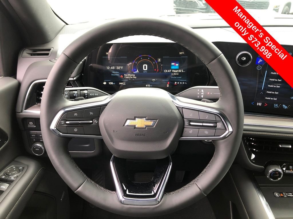Used 2025 Chevrolet Suburban Premier AWD/4WD image 13