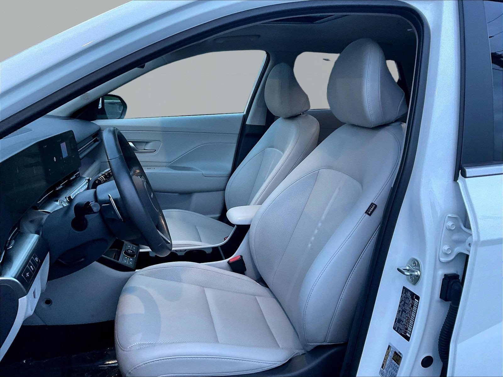 Used 2024 Hyundai Kona Limited AWD/4WD image 21