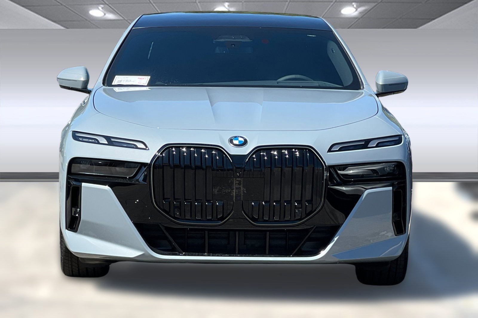 New 2025 BMW 740i image 5