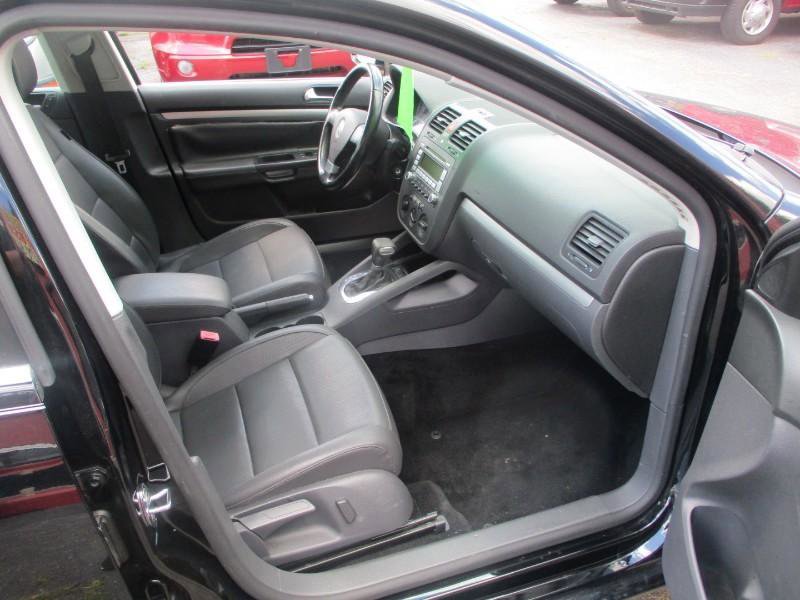 Used 2009 Volkswagen Jetta SE FWD image 8