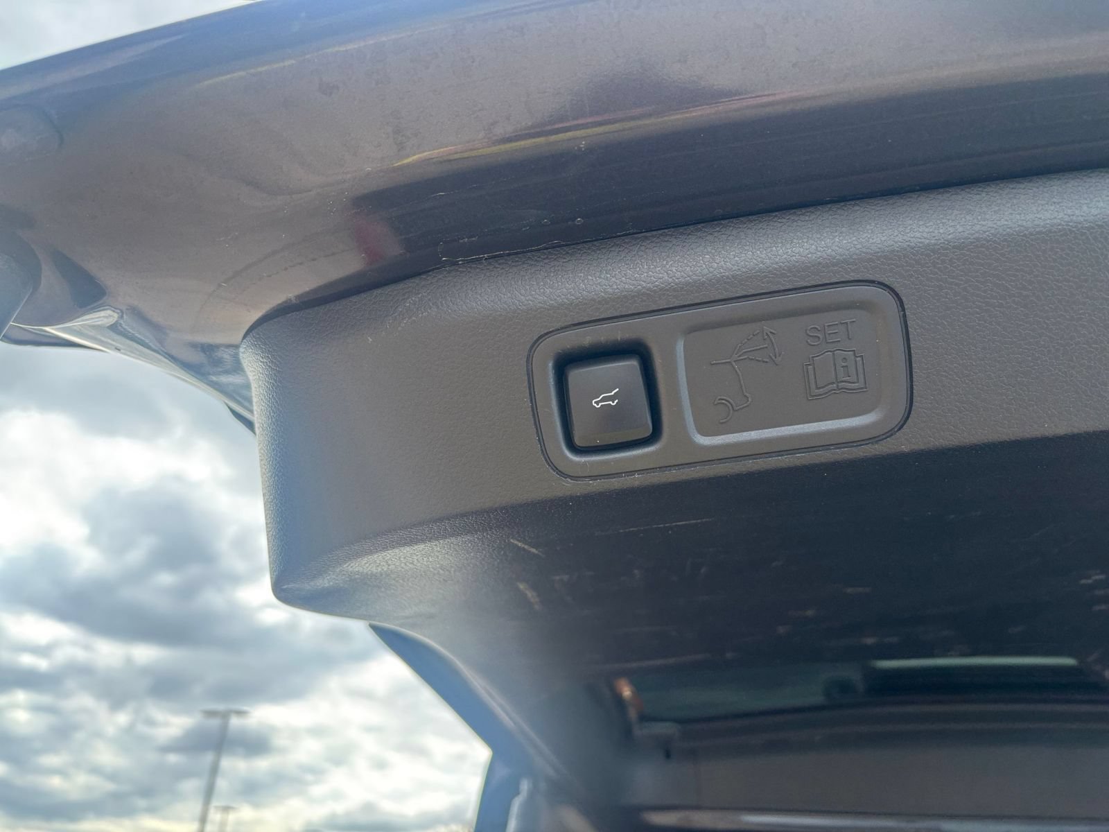 Used 2024 Ford Expedition Limited RWD image 24
