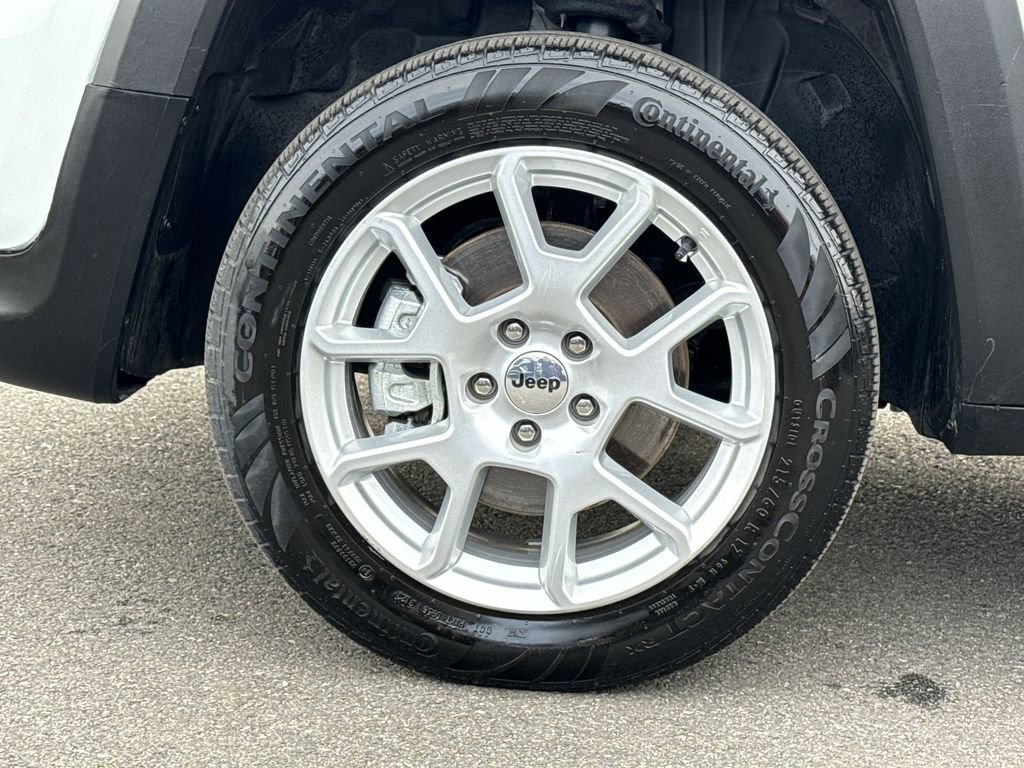 Used 2023 Jeep Renegade Latitude image 12