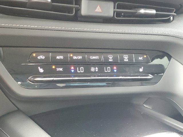 Used 2023 Buick Envision Essence FWD image 29