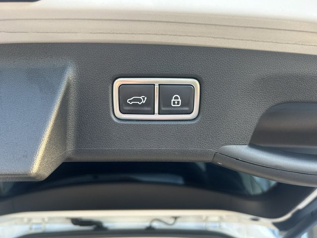 Used 2023 Kia Sorento SX AWD/4WD image 11