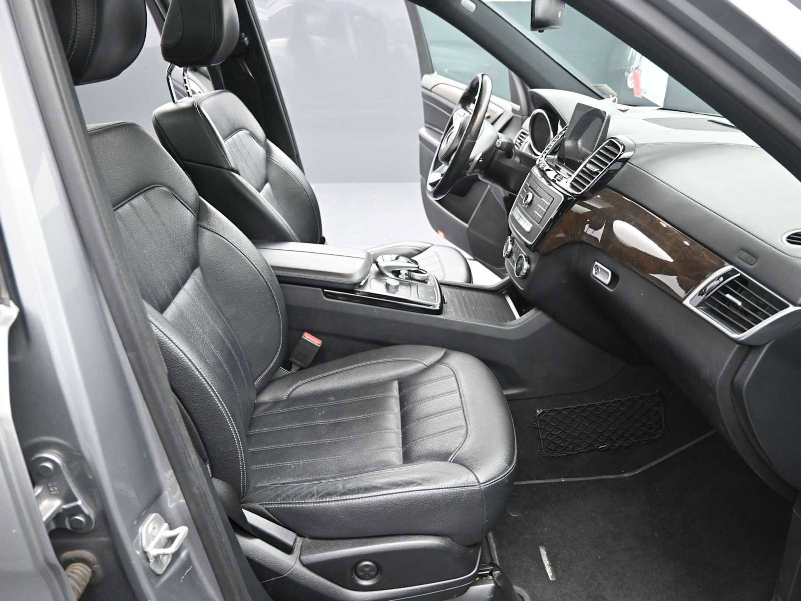 Used 2017 Mercedes-Benz GLS 450 4MATIC image 15