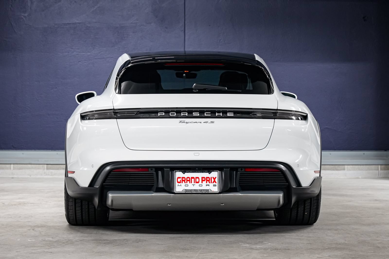 Used 2023 Porsche Taycan 4S AWD/4WD image 4