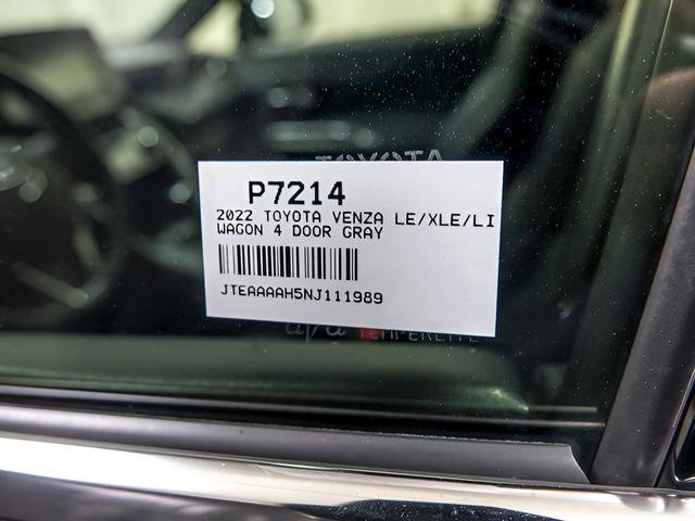 Used 2022 Toyota Venza XLE image 29