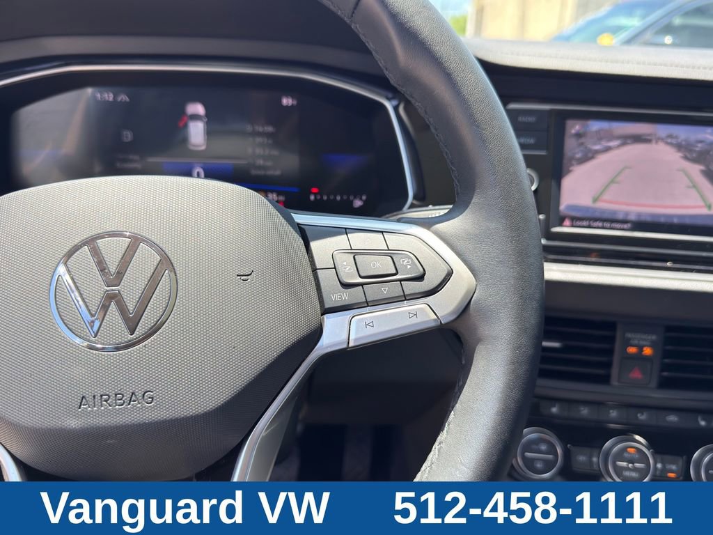 Used 2024 Volkswagen Jetta SE w/ Panoramic Sunroof Package FWD image 21