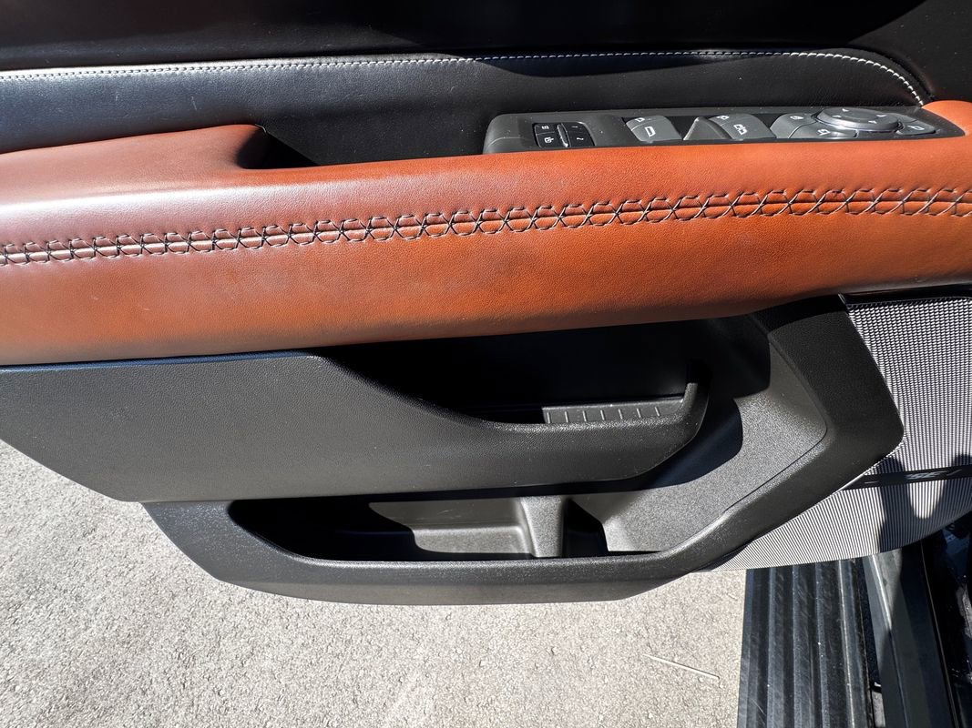 Used 2023 GMC Yukon Denali Ultimate image 14