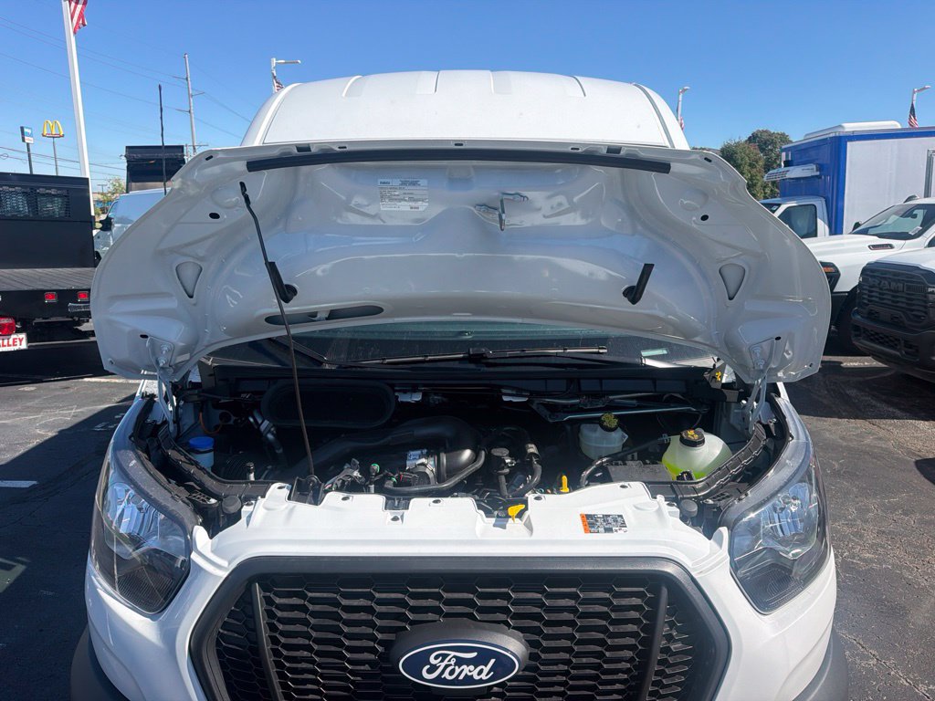 New 2027 Ford Transit 250 148 Medium Roof w/ Load Area Protection Package RWD image 10