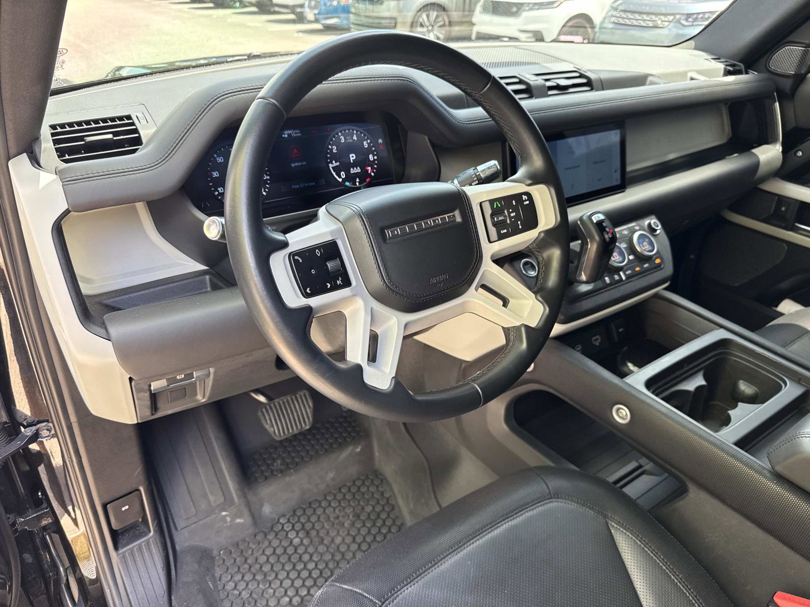 Used 2022 Land Rover Defender 110 X-Dynamic HSE AWD/4WD image 22