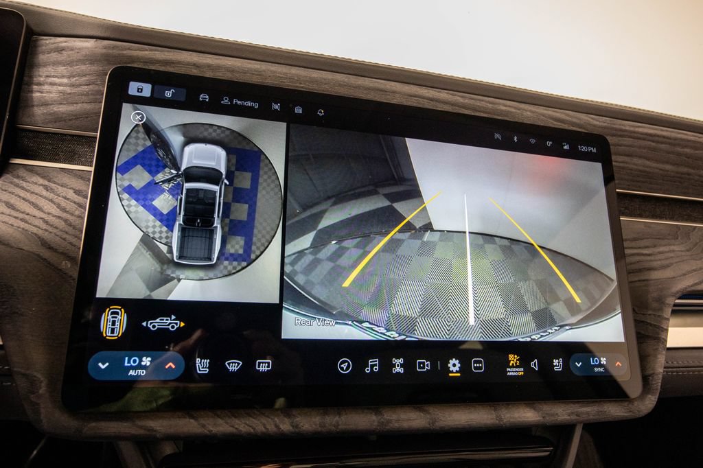 Used 2022 Rivian R1T Adventure AWD/4WD image 22
