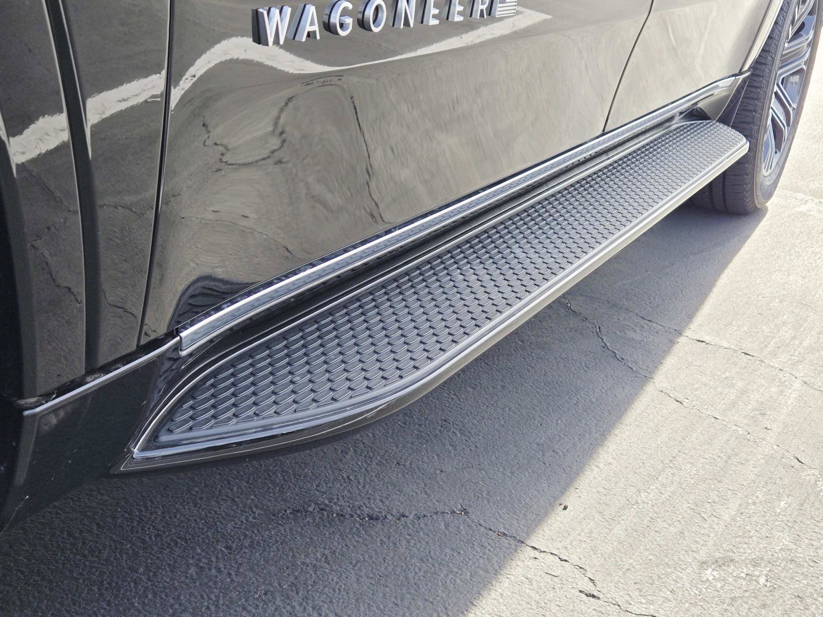 Used 2024 Jeep Wagoneer L 4WD w/ Premium Group I image 26