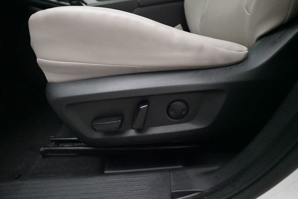 Used 2023 Nissan Rogue SV w/ SV Premium Package AWD/4WD image 29
