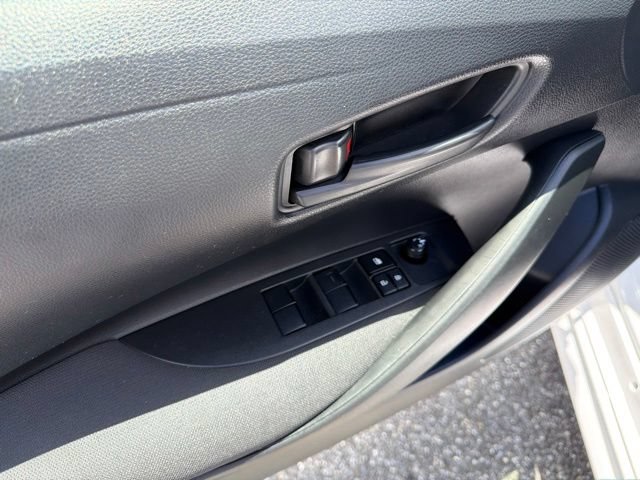 Used 2023 Toyota Corolla LE w/ Carpet Mat Package (TMS) FWD image 12