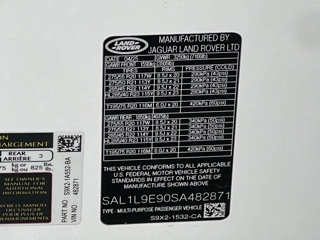 Used 2025 Land Rover Range Rover Sport Dynamic SE image 15