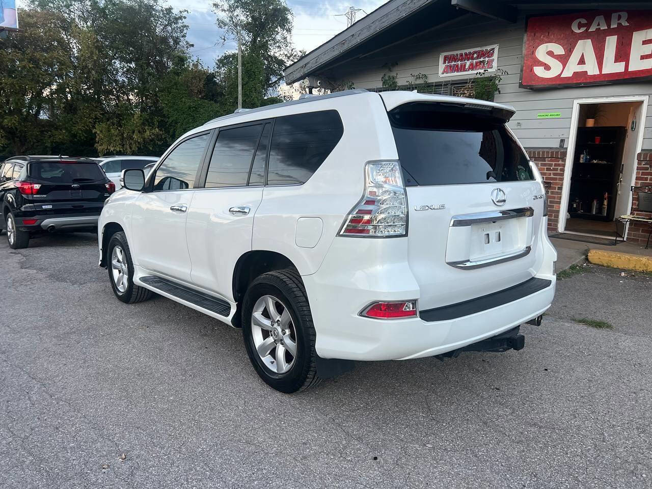 Used 2010 Lexus GX 460 AWD/4WD image 3
