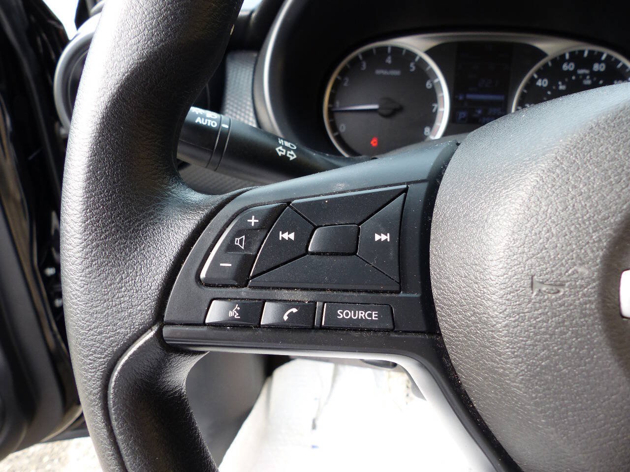 Used 2024 Nissan Kicks S FWD image 22