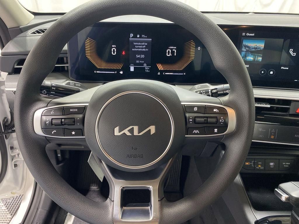 New 2026 Kia K5 LXS FWD image 10