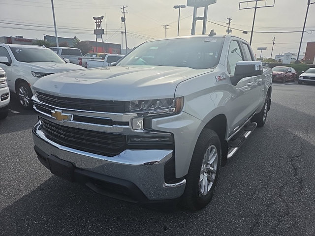 Used 2019 Chevrolet Silverado 1500 LT w/ All-Star Edition AWD/4WD image 3