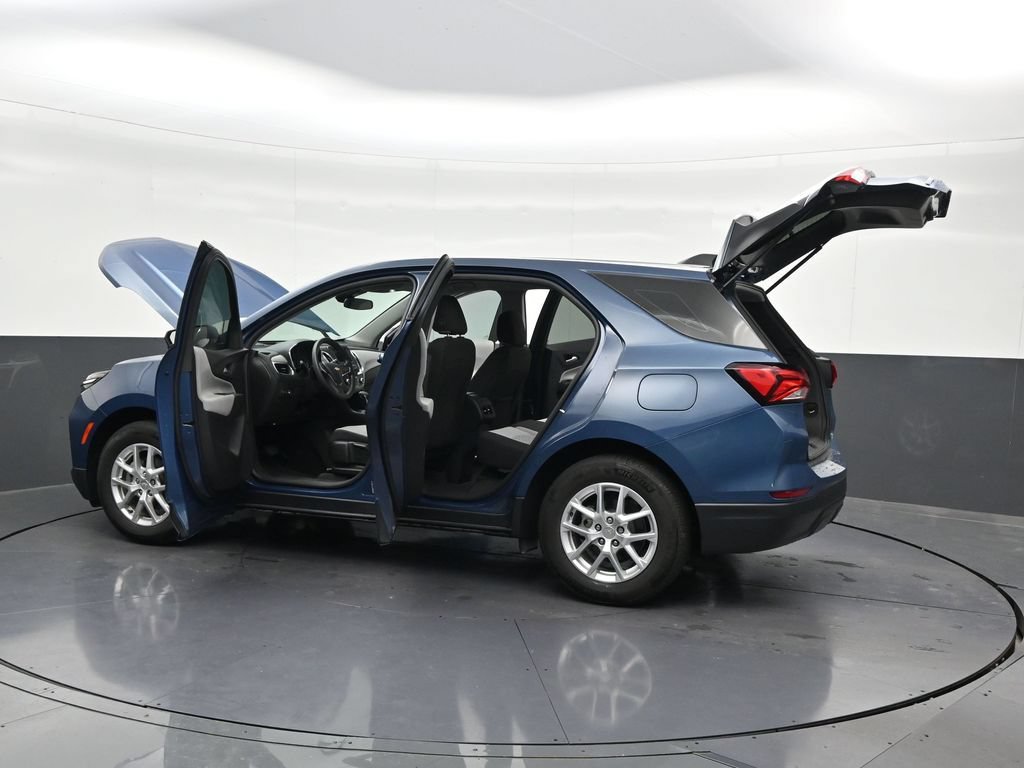 Used 2024 Chevrolet Equinox LS FWD image 34