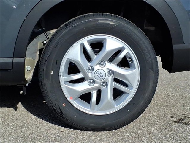 New 2026 Hyundai Venue SE image 5