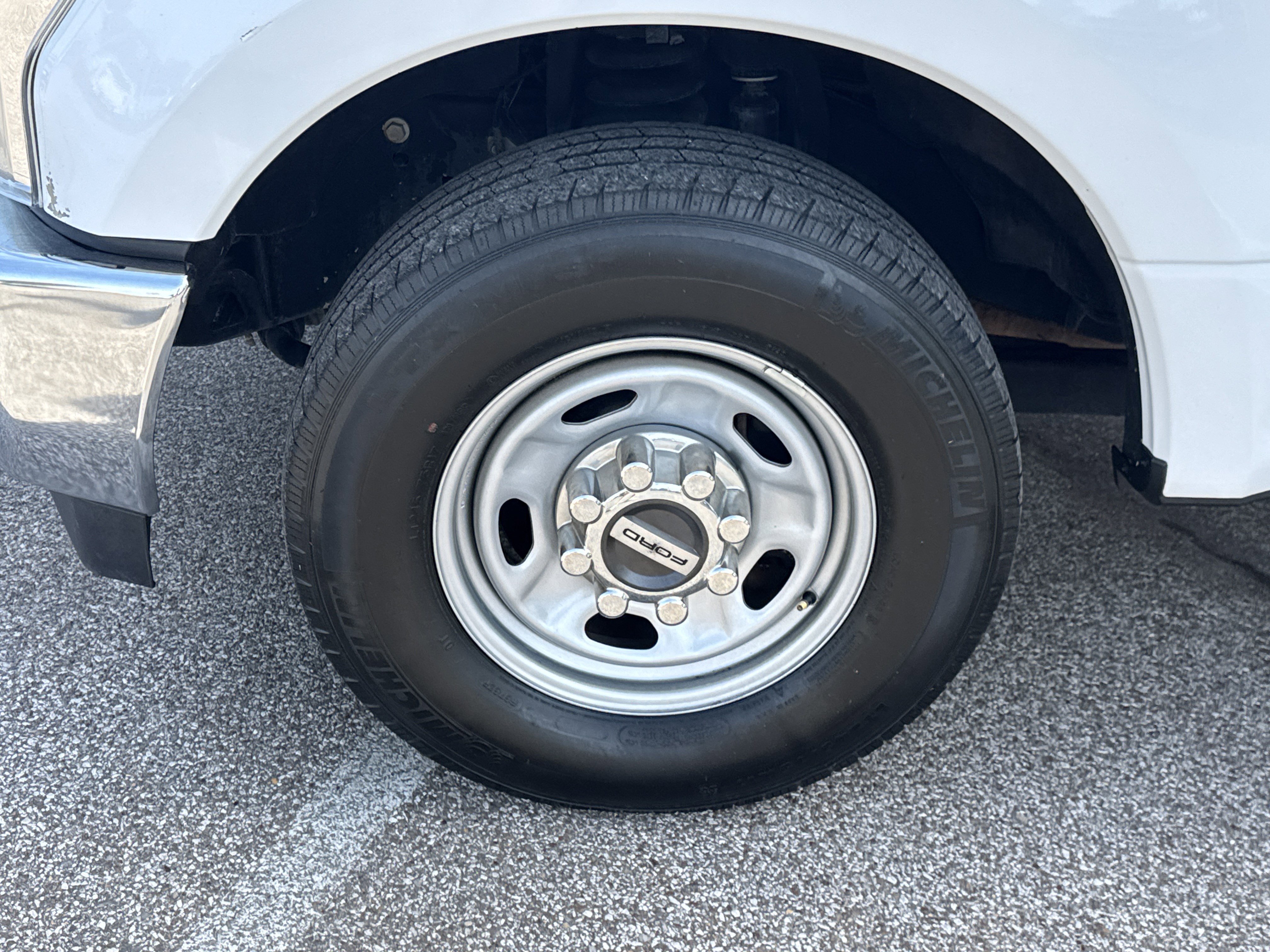 Used 2019 Ford F250 XL w/ XL Value Package image 9