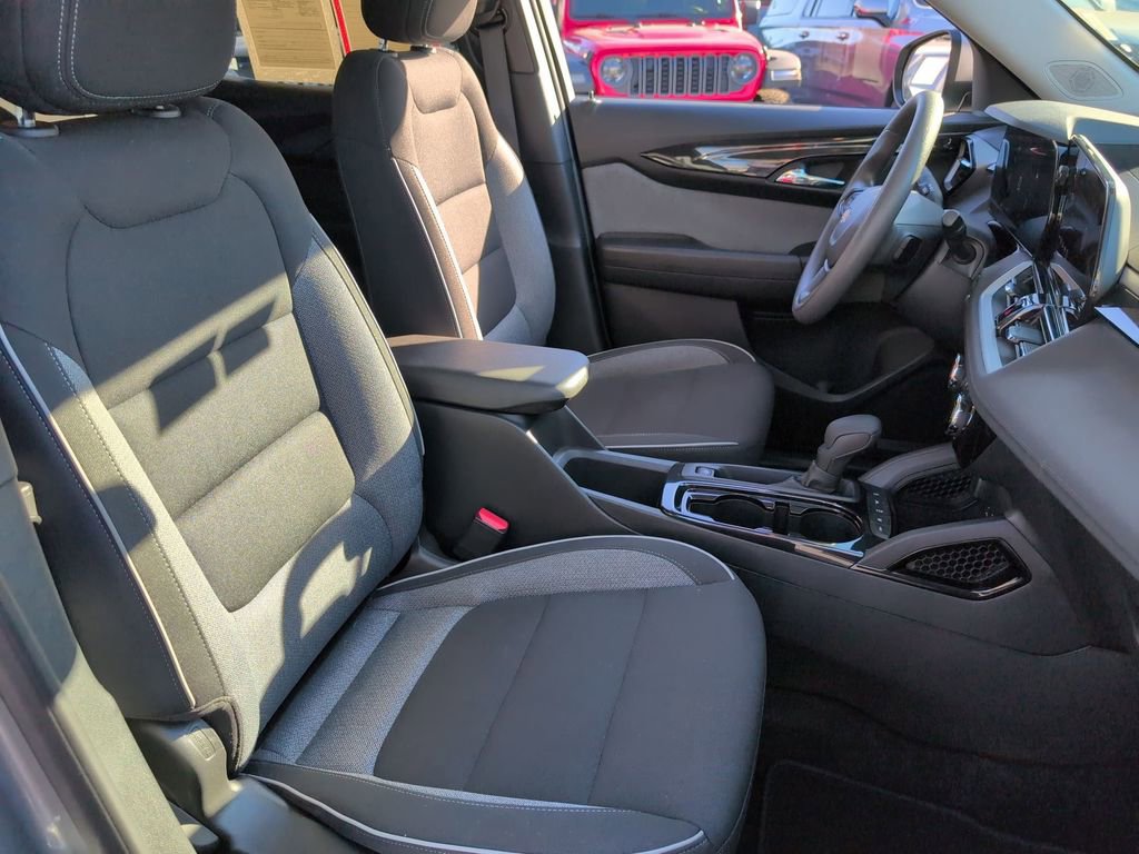 Used 2025 Chevrolet TrailBlazer LT image 31