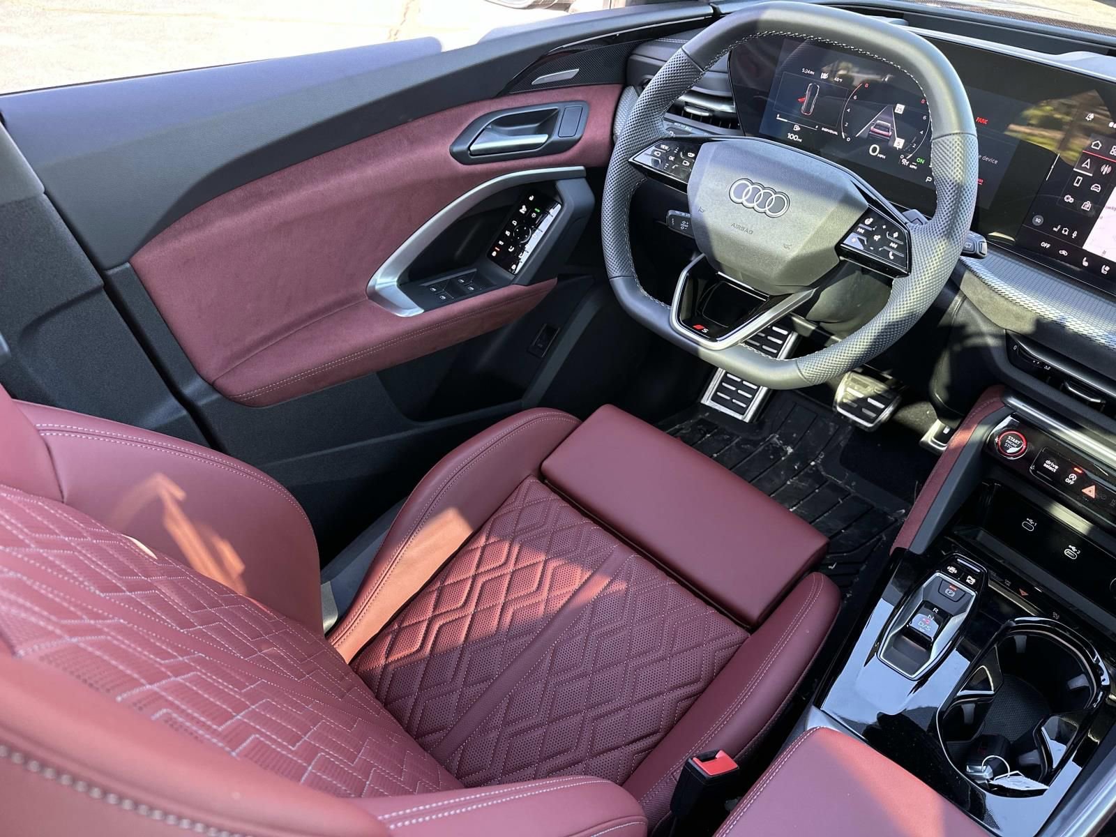 New 2025 Audi SQ5 Premium Plus image 29