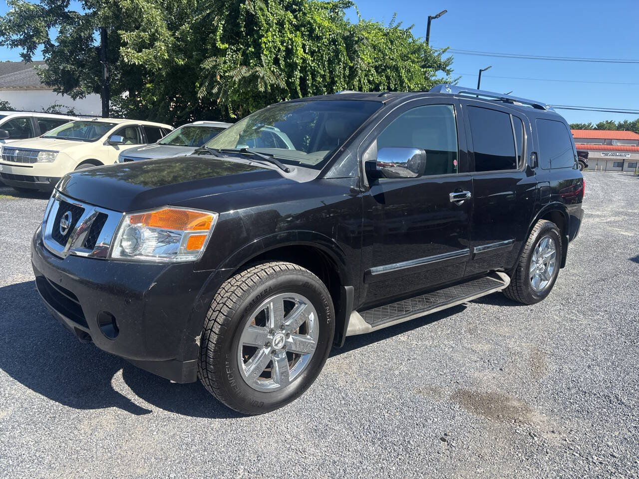 Used 2010 Nissan Armada SE AWD/4WD image 8