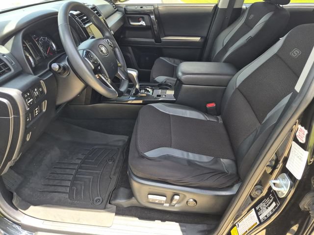 Used 2021 Toyota 4Runner TRD Off-Road AWD/4WD image 17
