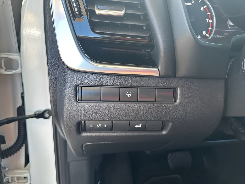 Used 2023 Nissan Rogue SL AWD/4WD image 27