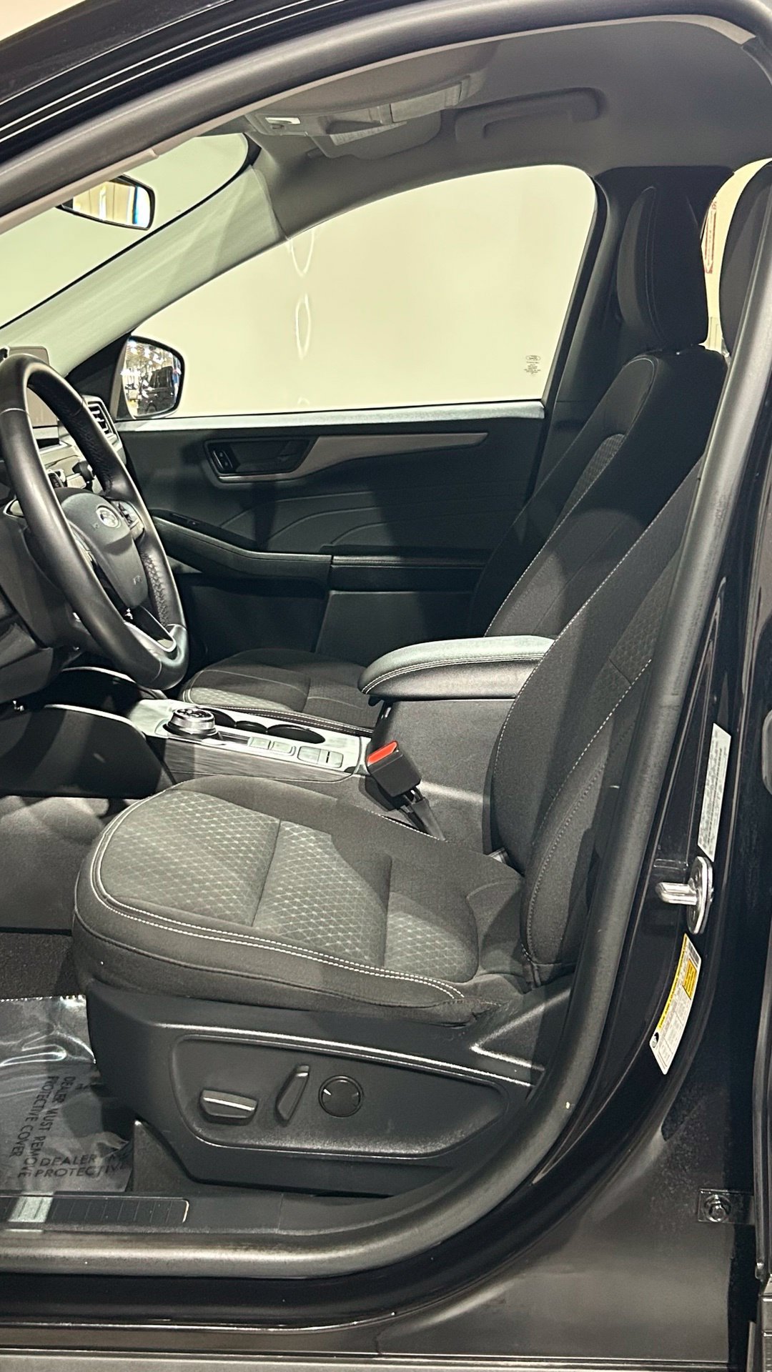 Used 2024 Ford Escape Active AWD/4WD image 35