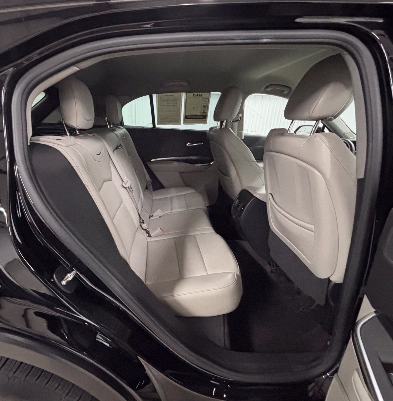 Used 2023 Cadillac XT4 Luxury FWD image 20