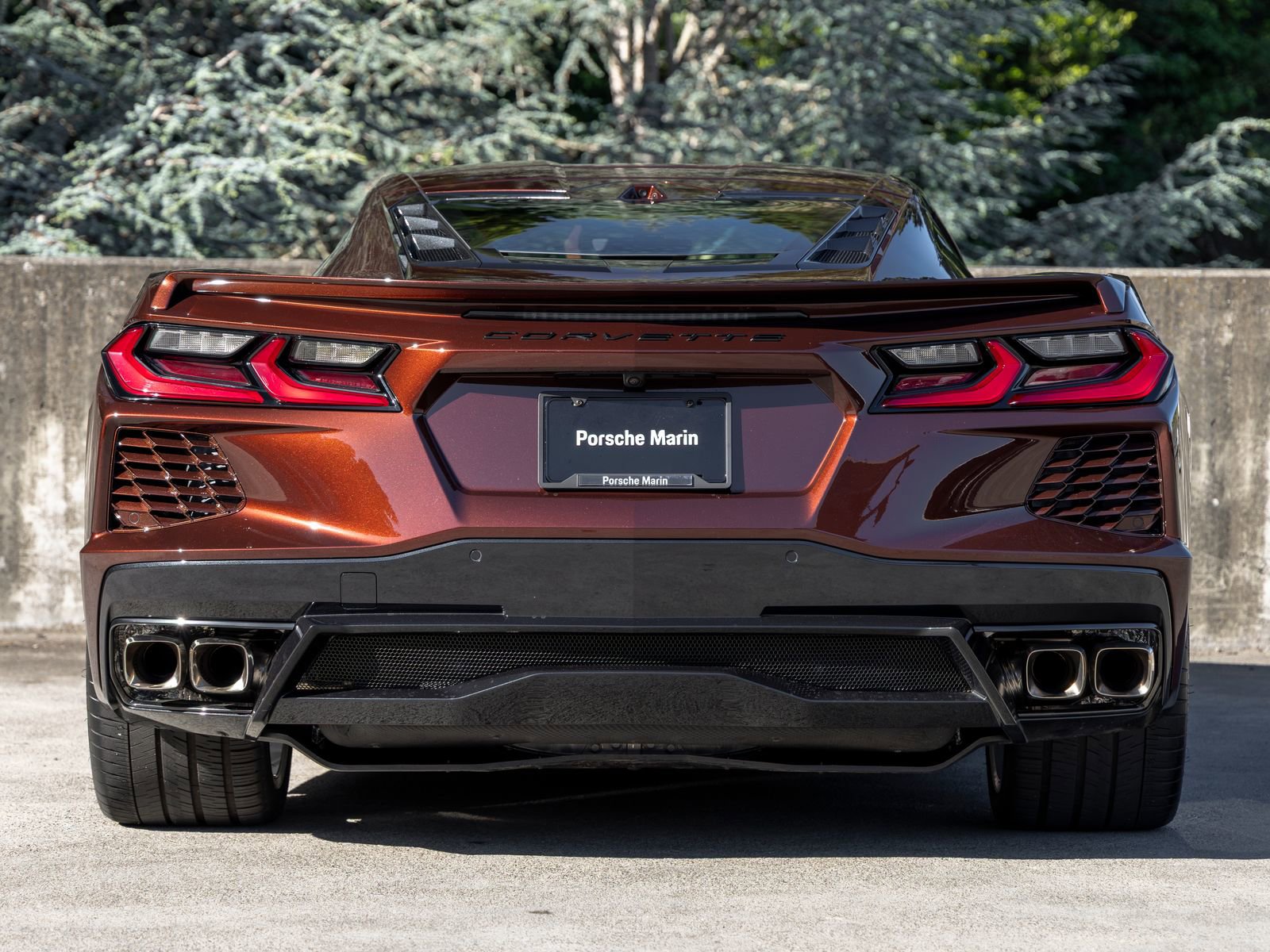 Used 2022 Chevrolet Corvette Stingray Preferred Cpe w/ Engine Appearance Package RWD image 11