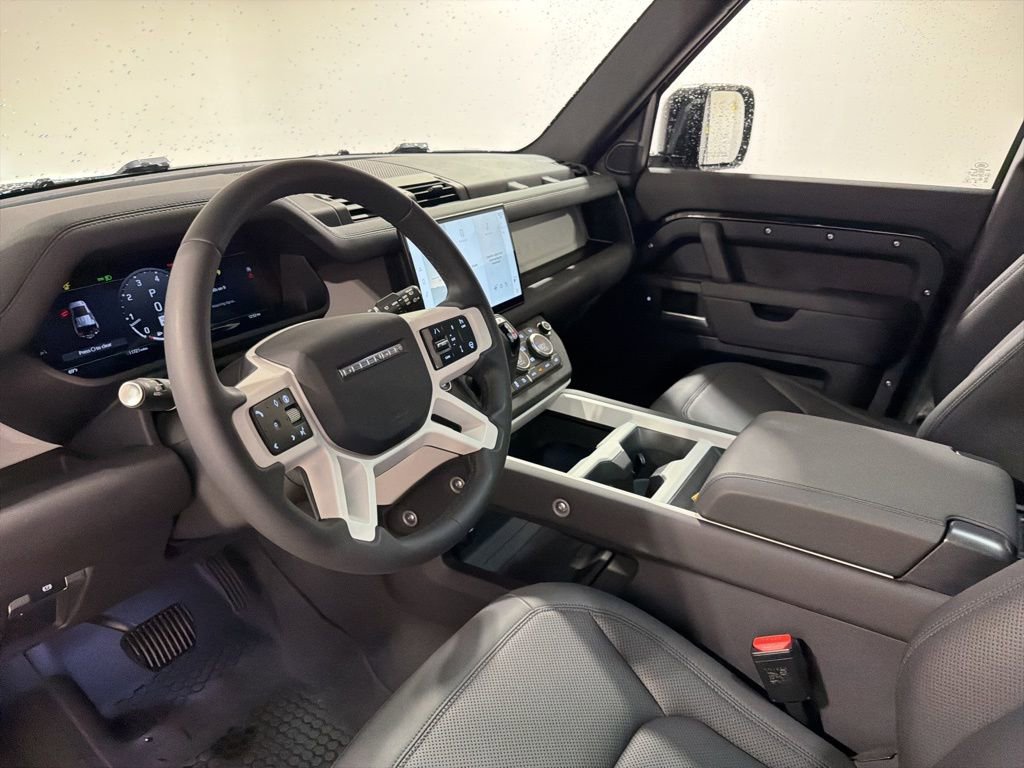 Used 2025 Land Rover Defender 110 S AWD/4WD image 10