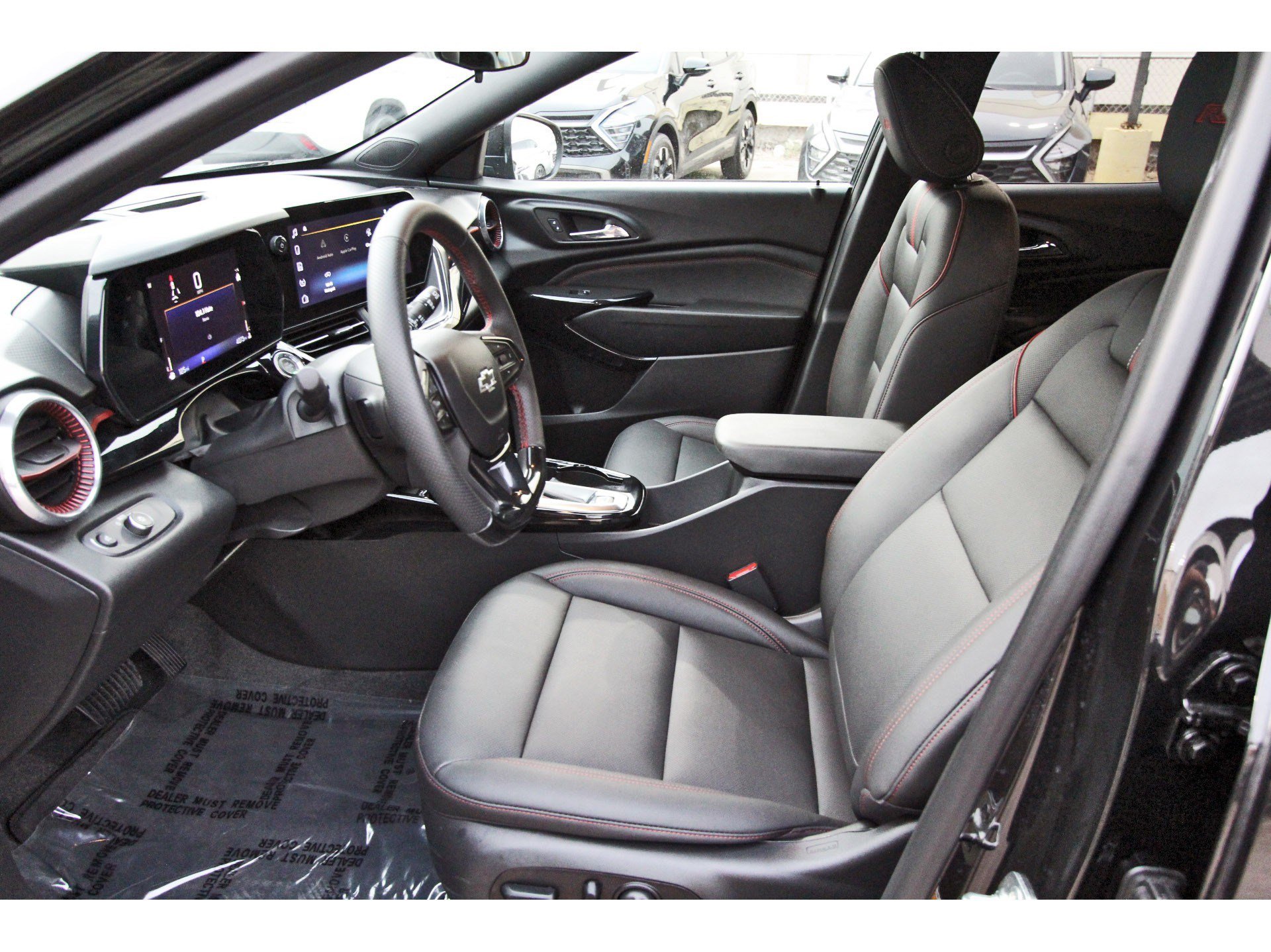 Used 2026 Chevrolet Trax RS w/ Sunroof Package FWD image 9