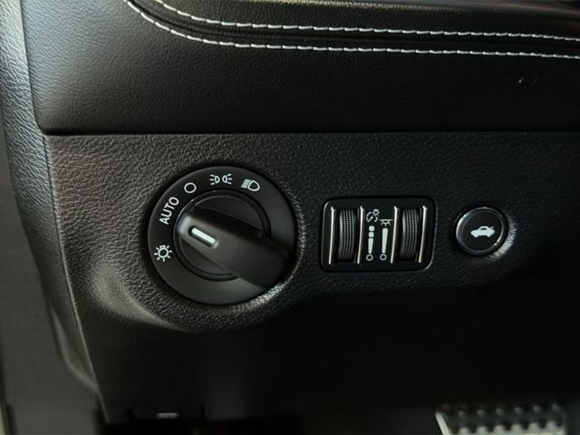 Used 2023 Dodge Challenger SRT Hellcat w/ Driver Convenience Group image 20