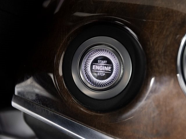 Used 2019 Mercedes-Benz S 560 Sedan w/ AMG Line Exterior image 20