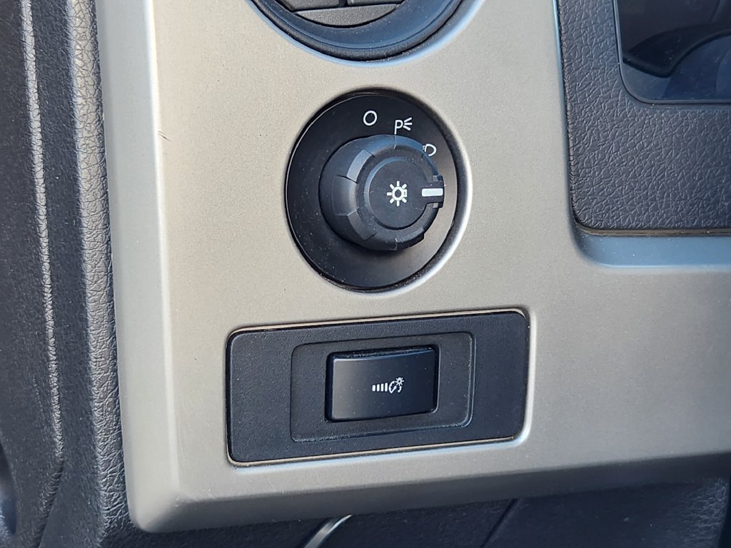 Used 2011 Ford F150 Raptor w/ Raptor Luxury Pkg AWD/4WD image 13