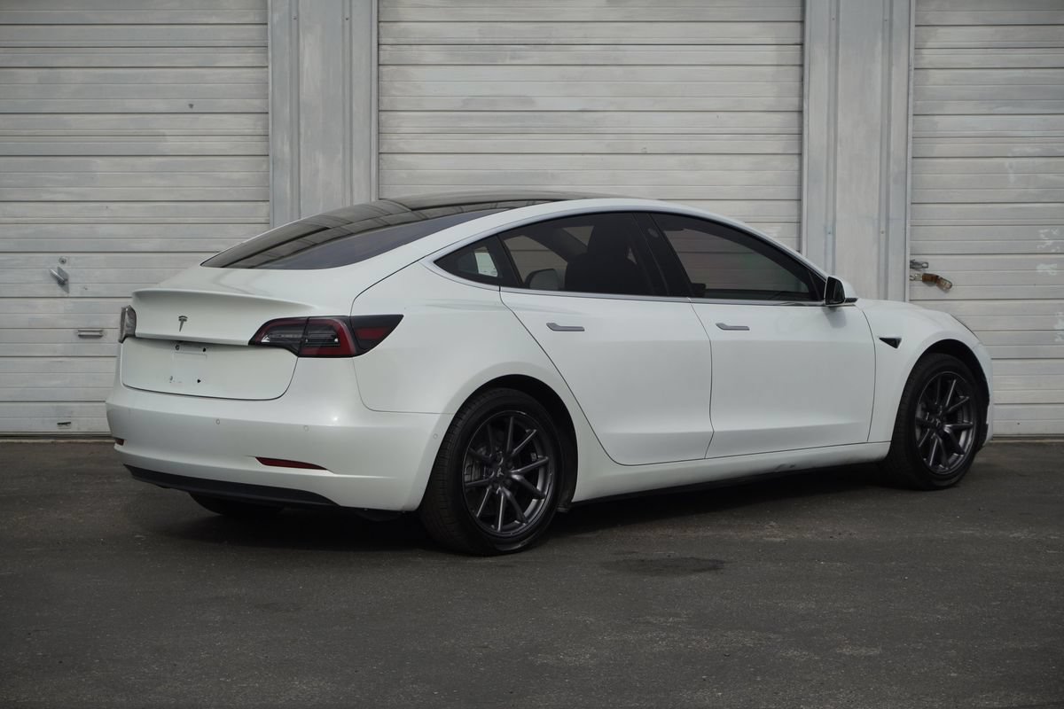 Used 2019 Tesla Model 3 Standard Range Plus RWD image 5