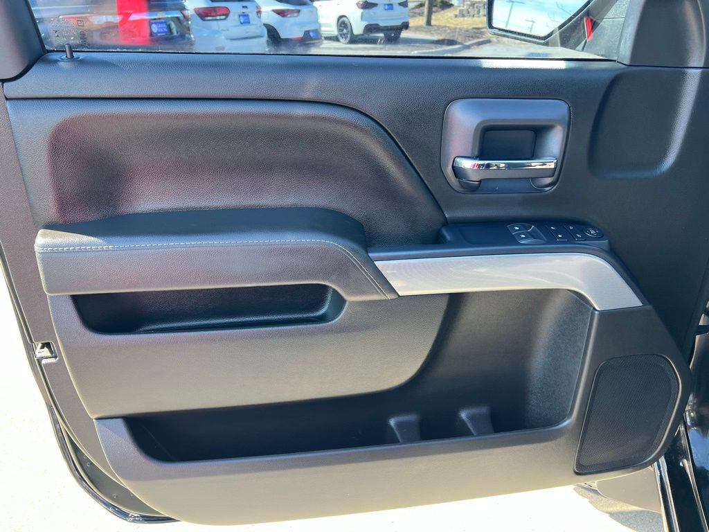 Used 2018 Chevrolet Silverado 1500 LT w/ LT Convenience Package image 13