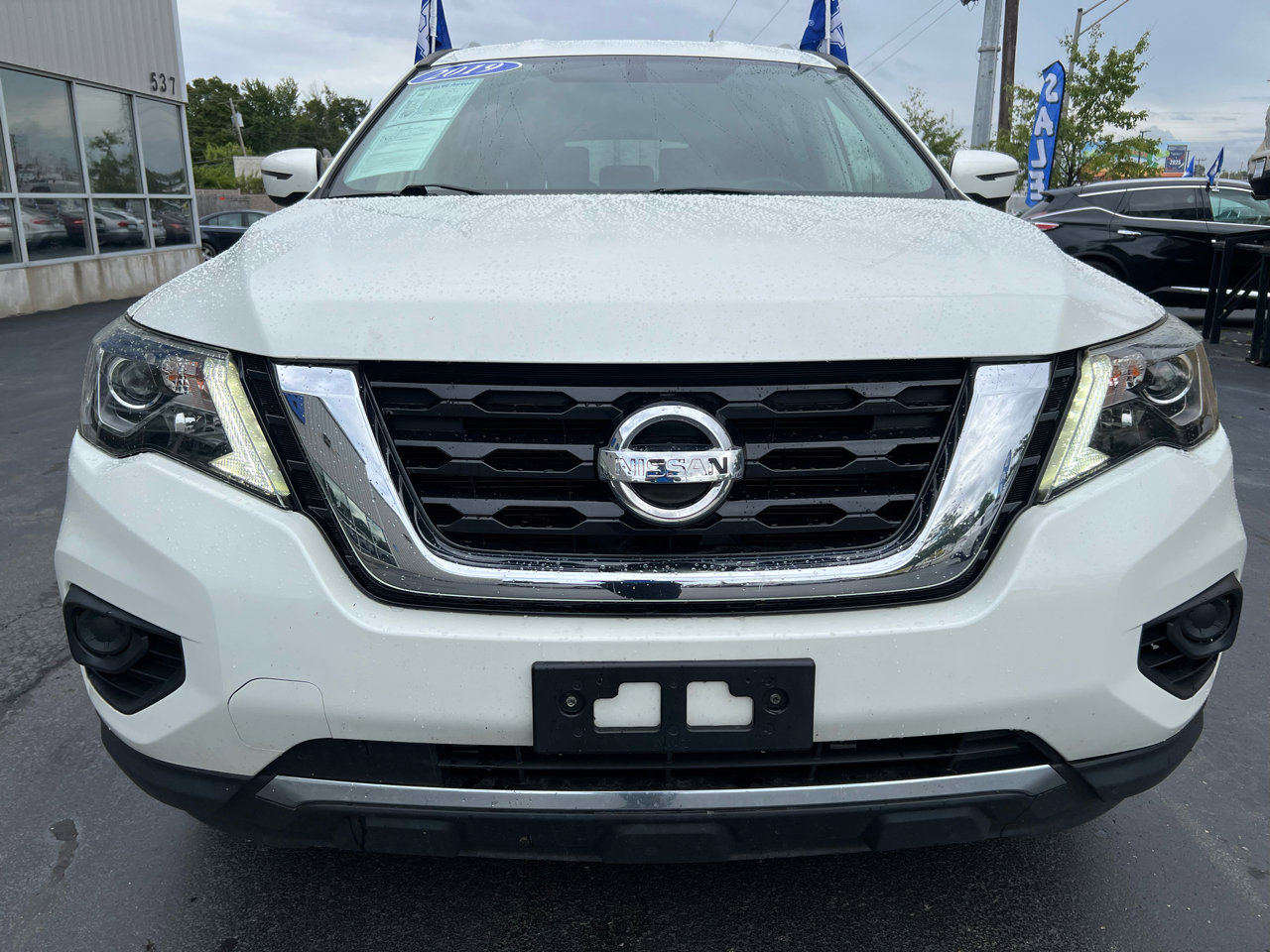 Used 2019 Nissan Pathfinder S image 8