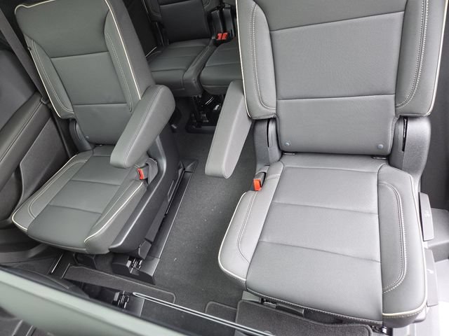 New 2026 GMC Yukon Elevation w/ Elevation Premium Package AWD/4WD image 33