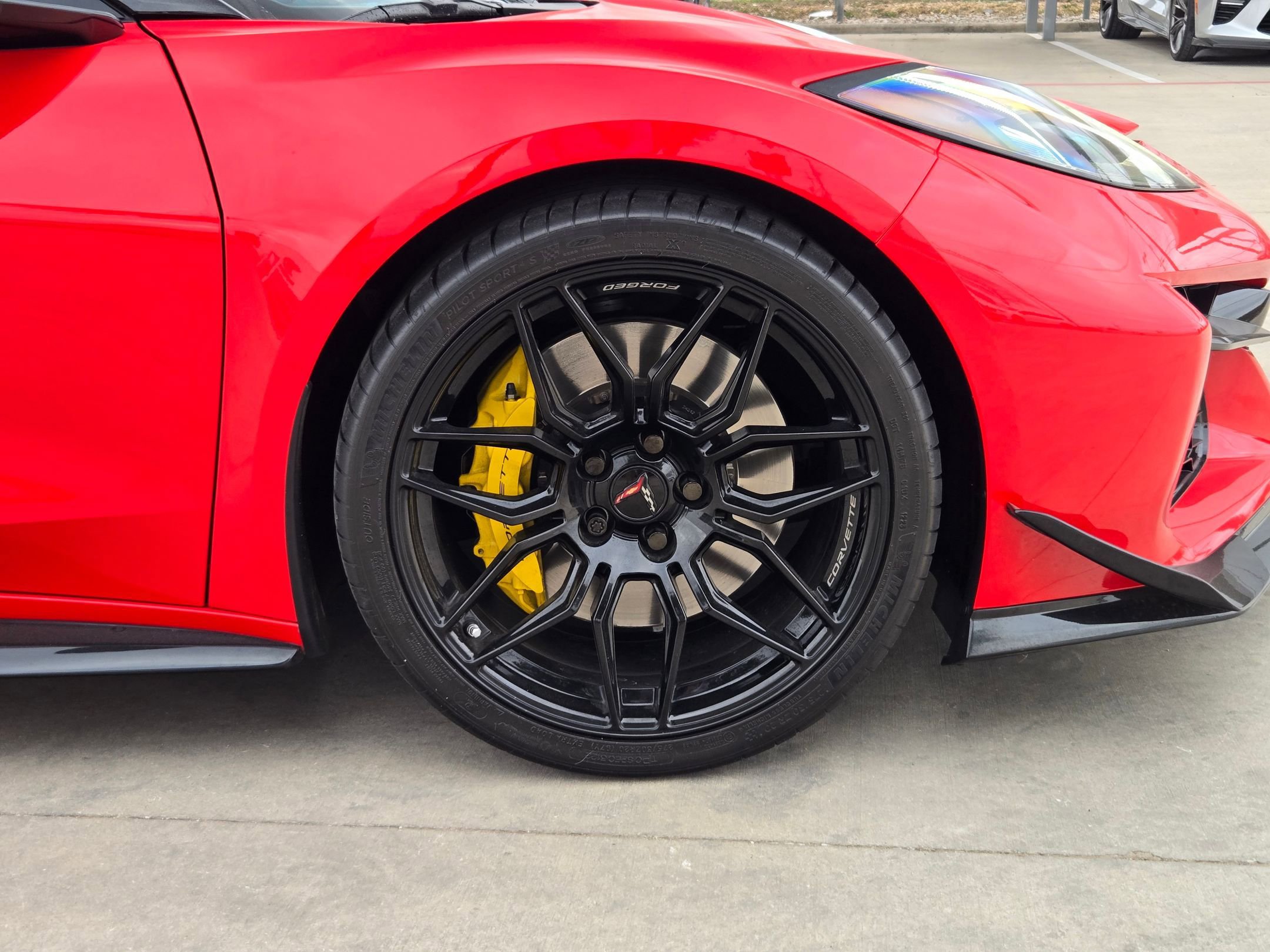 Used 2025 Chevrolet Corvette Z06 image 28