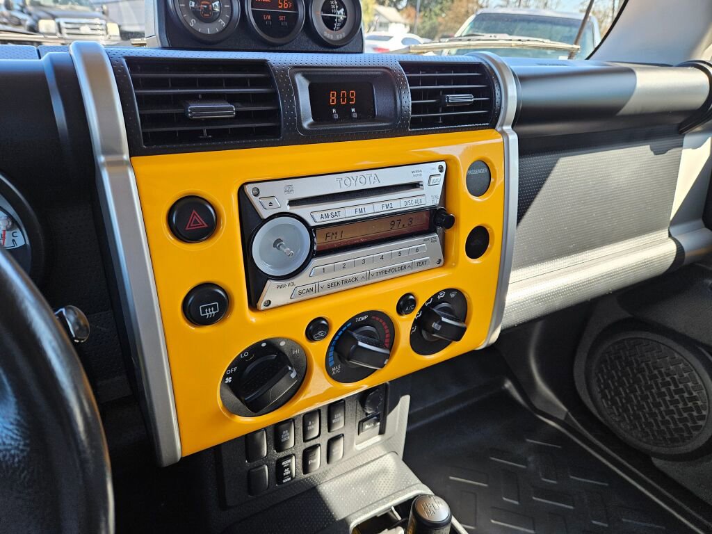 Used 2007 Toyota FJ Cruiser 4WD image 27